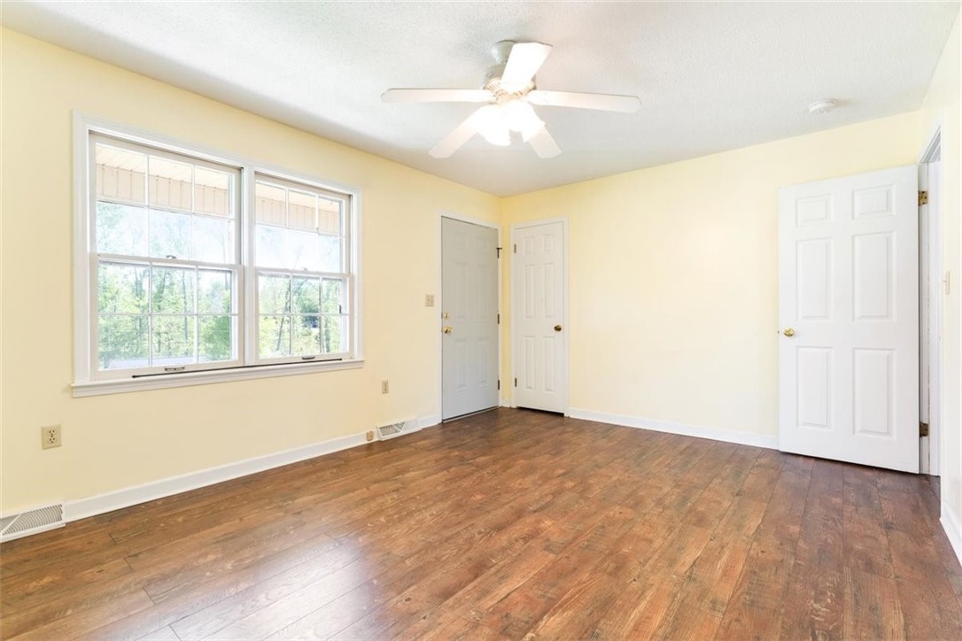 404 Dalton Road Seneca, SC 29678 - Photo 22 of 30 Gallery Image 22