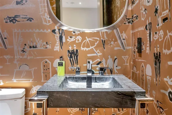 a view of entryway and hall