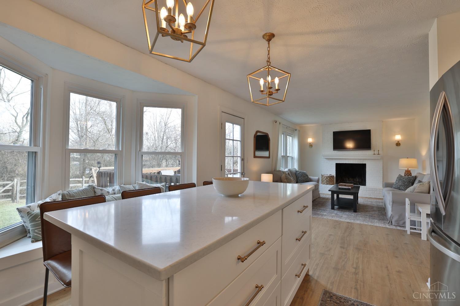 3828 Spring Mill Way Maineville, OH 45039 - Photo 18 of 45 As someone who adores natural light...this is just so wonderfully airy!