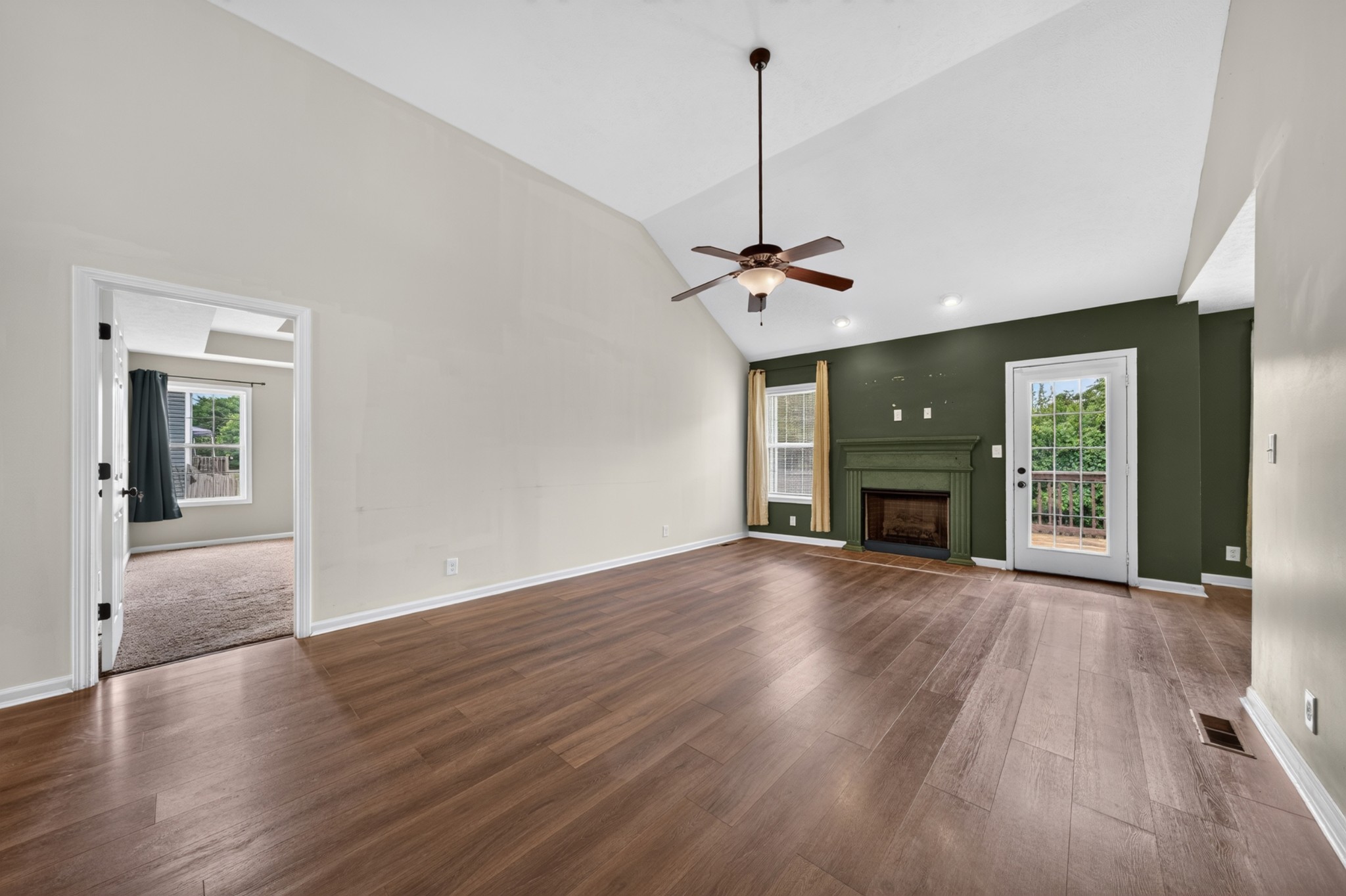 1913 Patton Road Clarksville, TN 37042 - Photo 10 of 35 Gallery Image 10