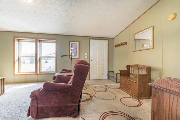 $400,000 | 14547 Hilltop Road, Ashby, MN 56309