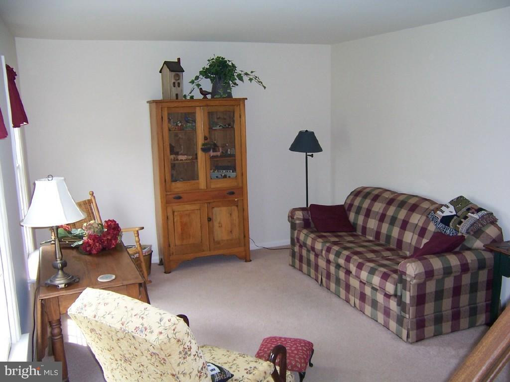 308 Delp Road Lancaster, PA 17601 - Photo 3 of 9 Gallery Image 3