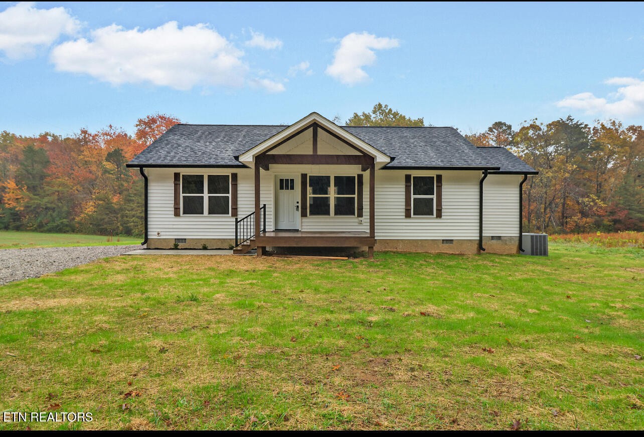 1255 Franklin Loop Clarkrange, TN 38553 - Photo 2 of 25
