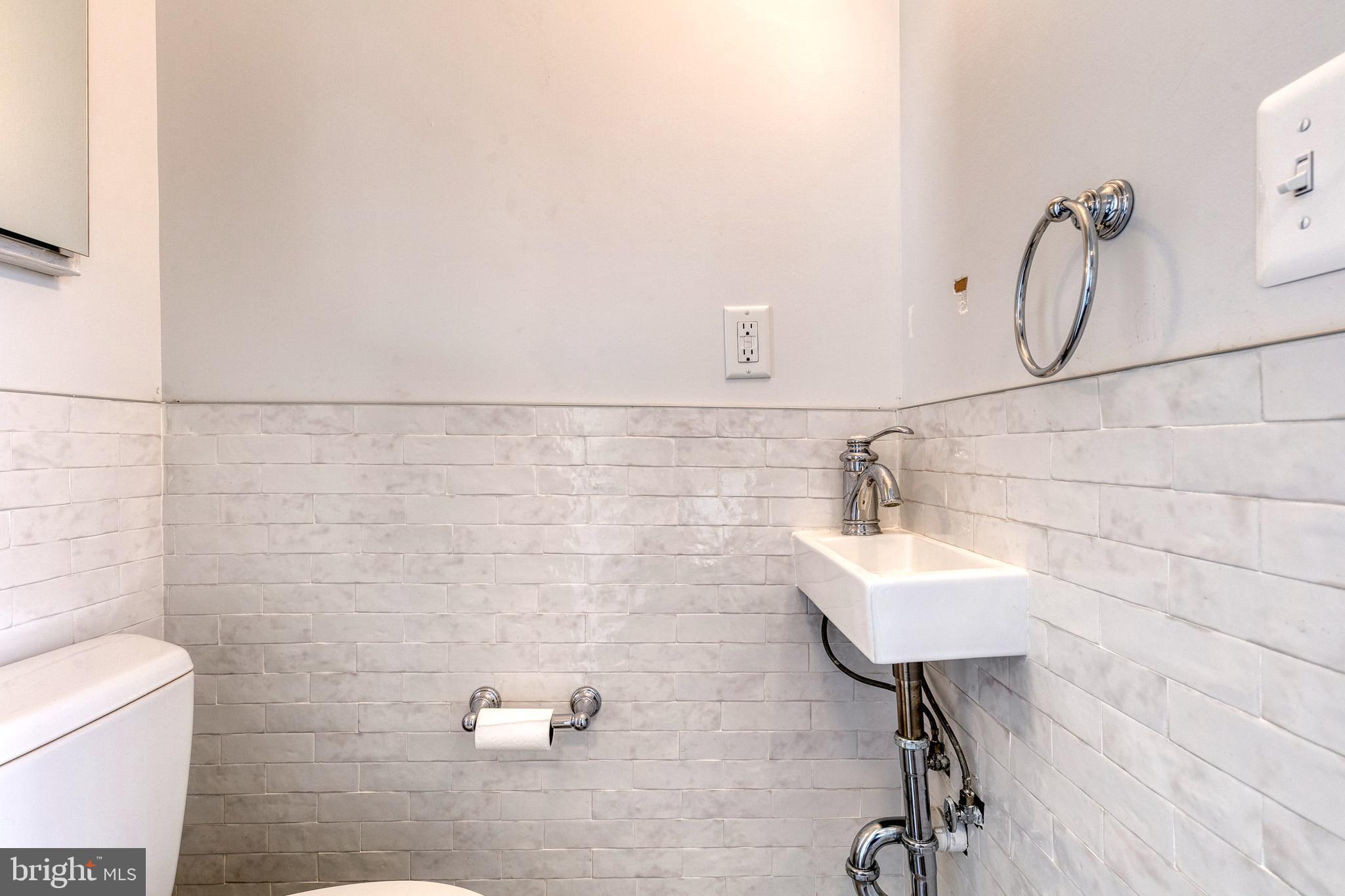 860 West 33rd Street Baltimore, MD 21211 - Photo 10 of 23