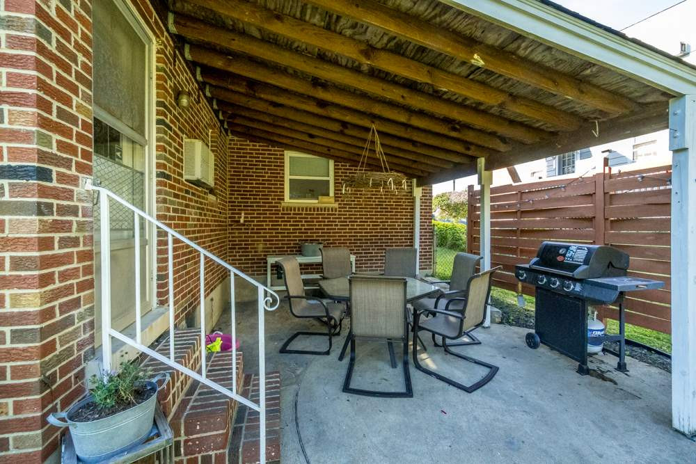 153 Ridgeway Avenue Fort Thomas, KY 41075 - Photo 6 of 29 Gallery Image 6