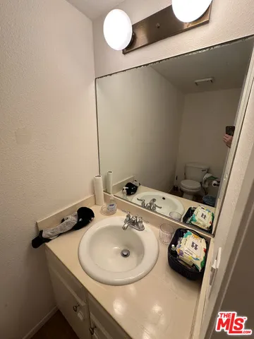 $485,000 | 14400 Tupper Street, Unit B, Panorama City, CA 91402