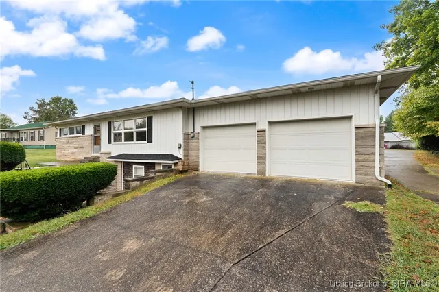 $240,000 | 135 South Murphy Street, Marengo, IN 47140