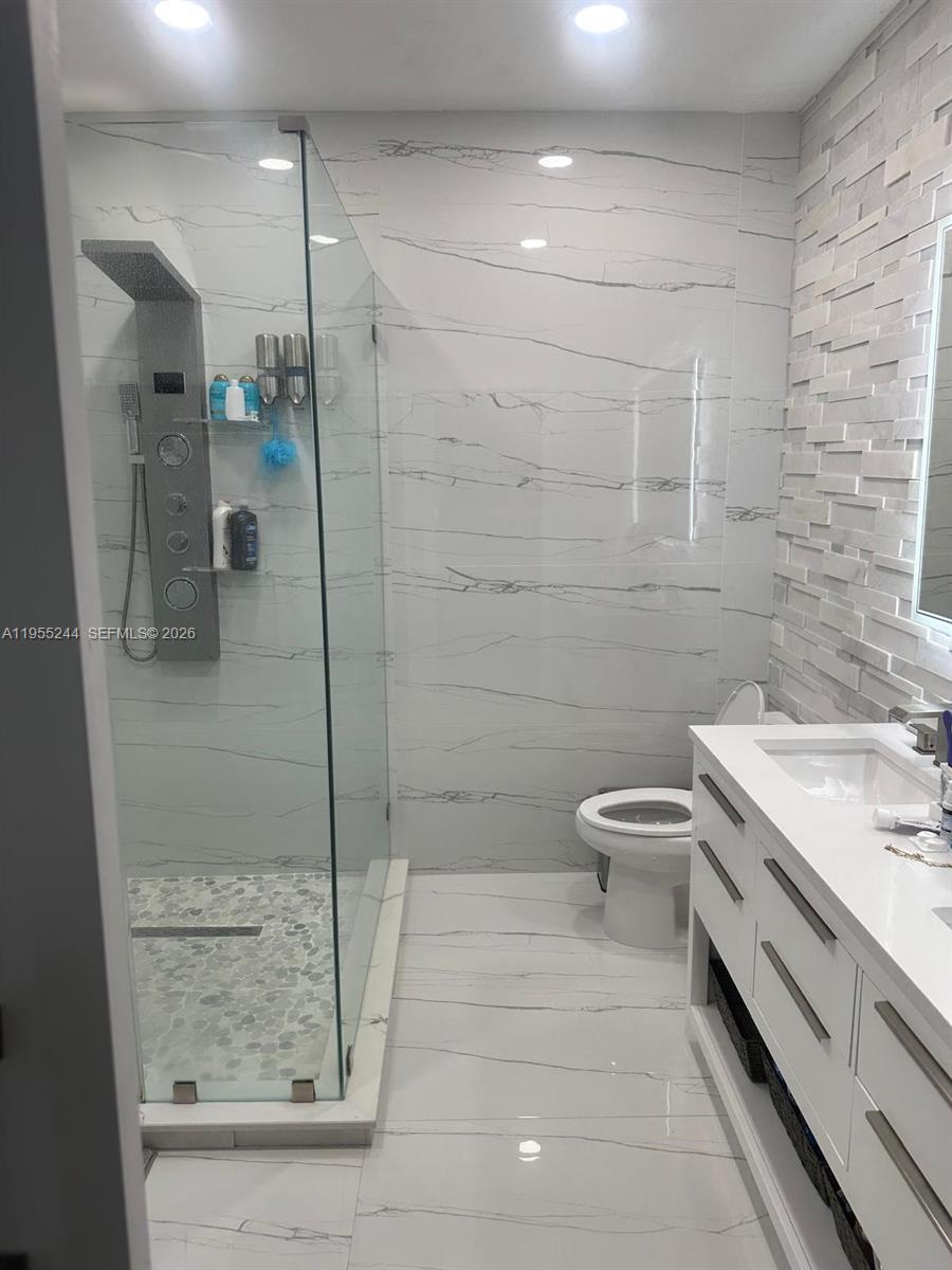 3153 Southwest 153rd Avenue Miami, FL 33185 - Photo 8 of 22