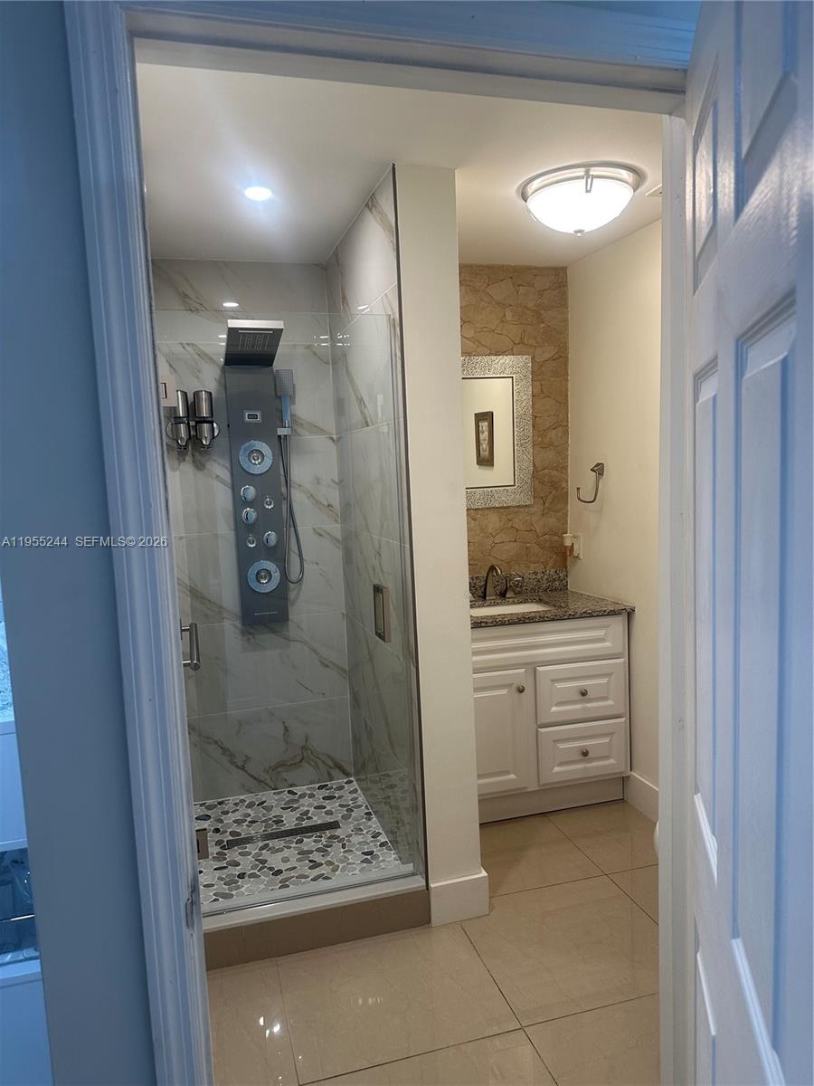 3153 Southwest 153rd Avenue Miami, FL 33185 - Photo 9 of 22