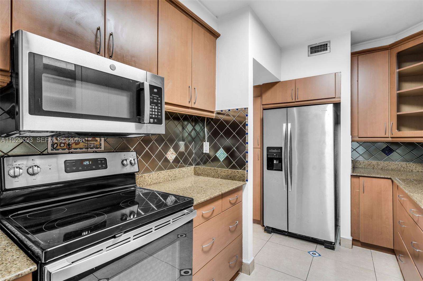 121 Crandon Boulevard, Unit 248 Key Biscayne, FL 33149 - Photo 12 of 48