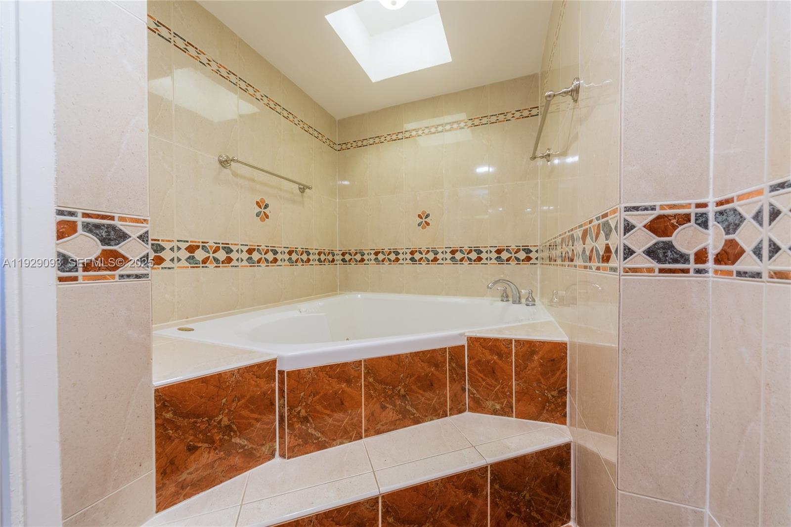 121 Crandon Boulevard, Unit 248 Key Biscayne, FL 33149 - Photo 17 of 37 a view of a hallway with seating space