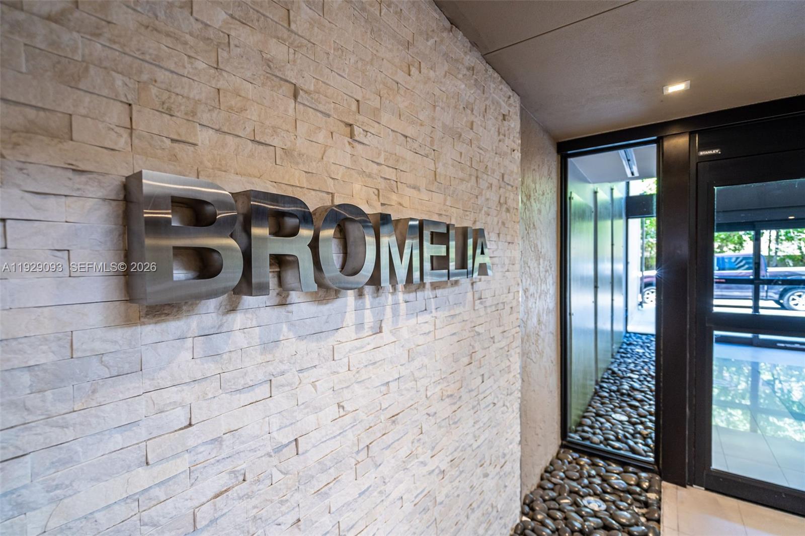 121 Crandon Boulevard, Unit 248 Key Biscayne, FL 33149 - Photo 2 of 48