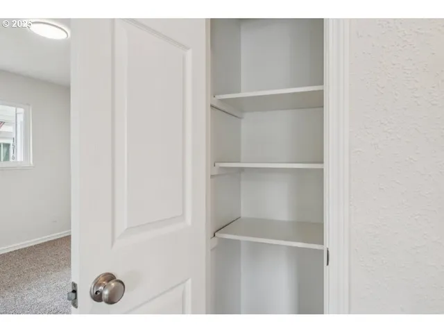 $159,900 | 1500 Northeast Paropa Court, Gresham, OR 97030