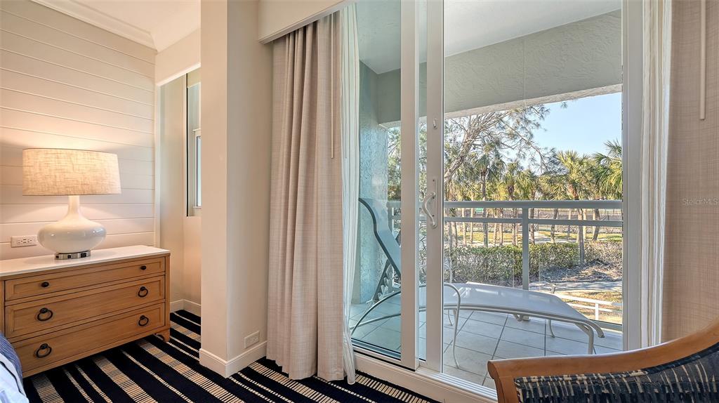 250 Sands Point Road, Unit 5101 Longboat Key, FL 34228 - Photo 13 of 42