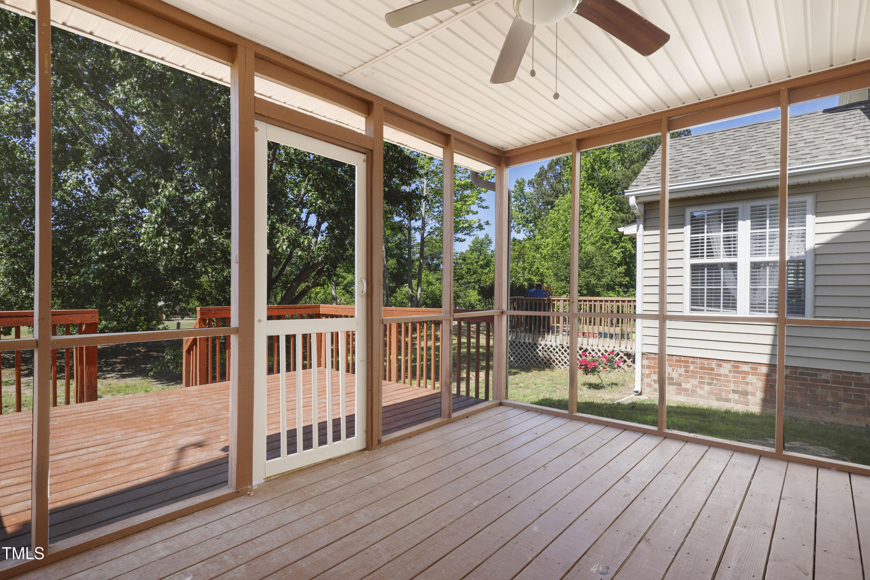 5456 Grand Traverse Drive Raleigh, NC 27604 - Photo 31 of 37 29