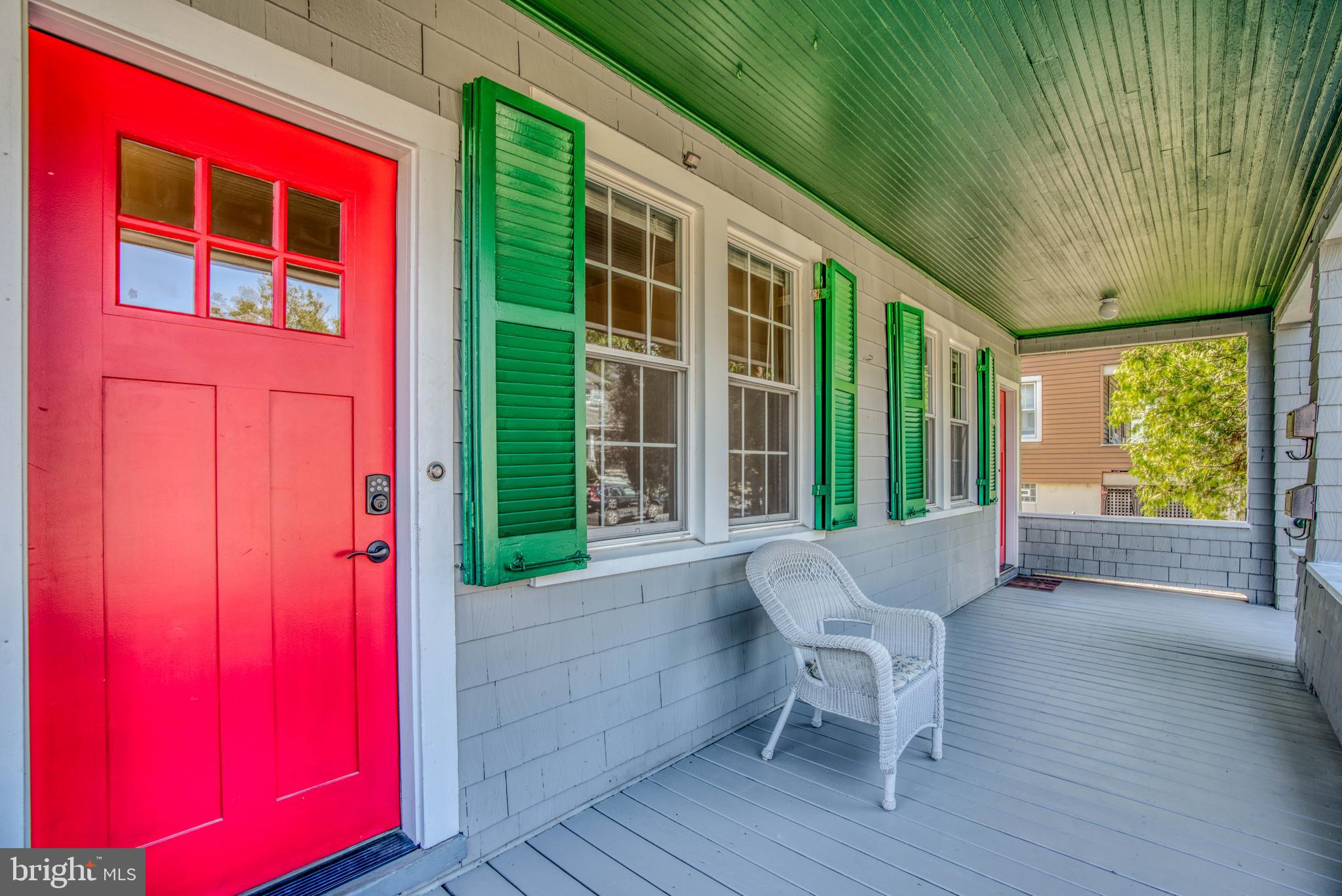 612 Plymouth Road Baltimore, MD 21229 - Photo 1 of 92