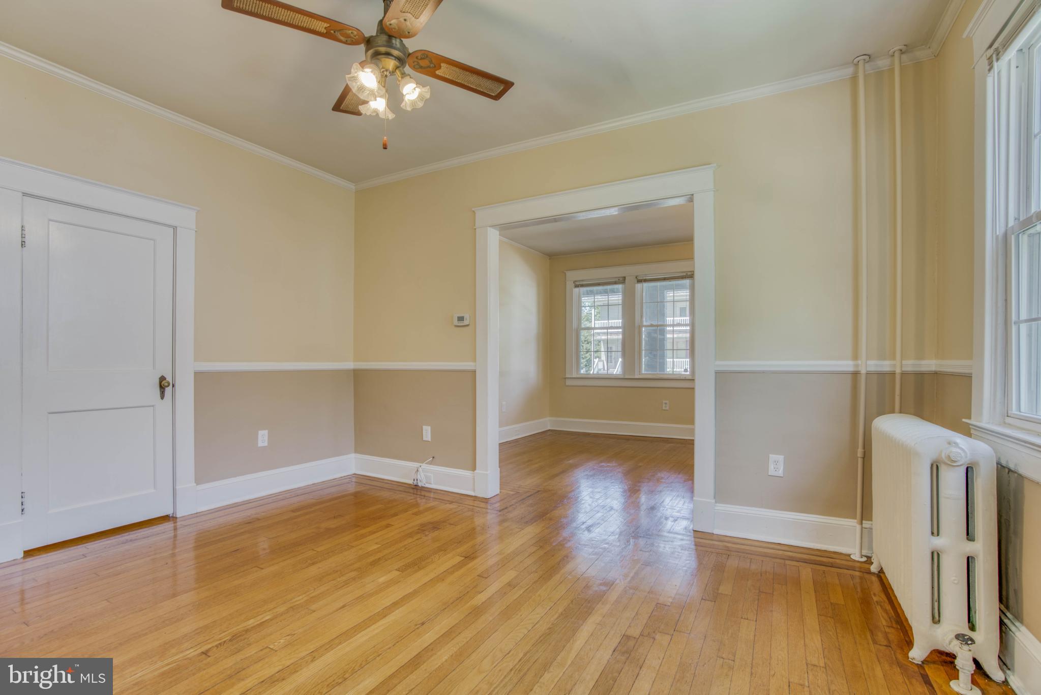 612 Plymouth Road Baltimore, MD 21229 - Photo 21 of 92 First floor - dining room