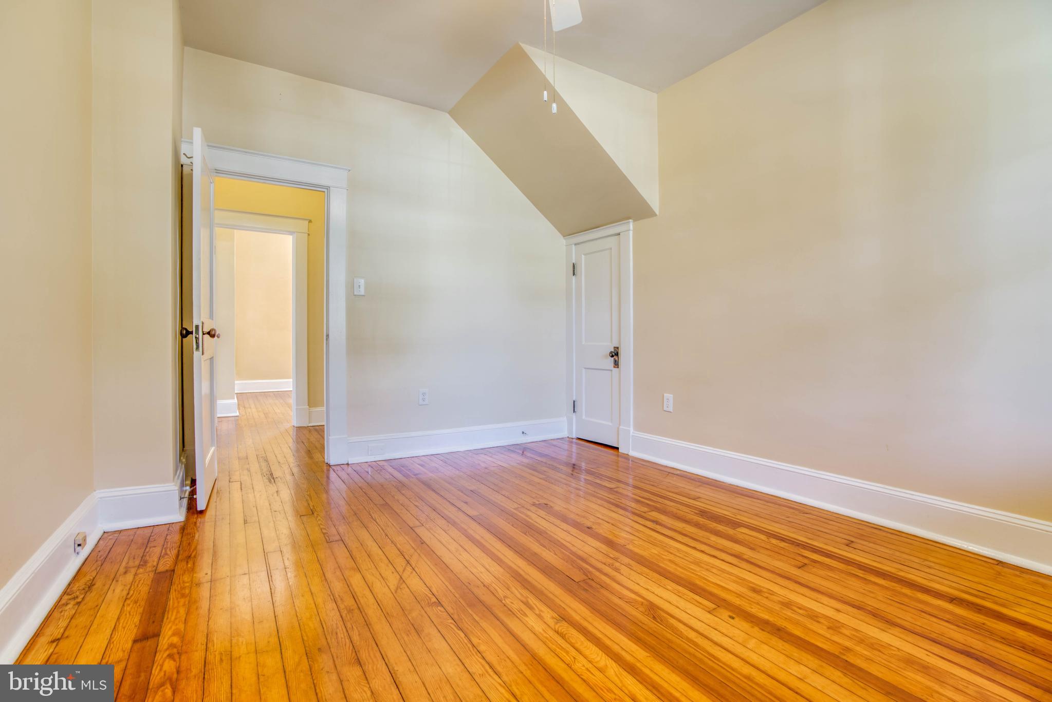 612 Plymouth Road Baltimore, MD 21229 - Photo 41 of 92 1st floor bedroom