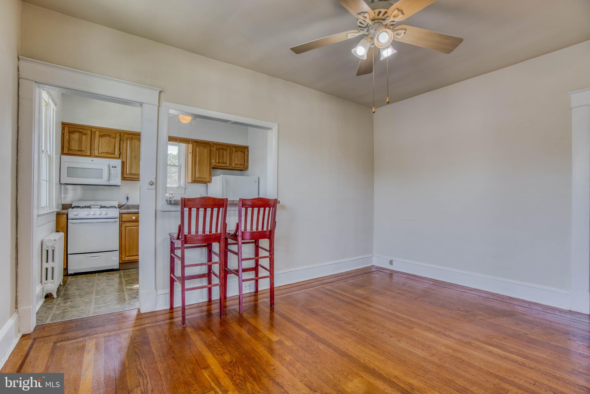 612 Plymouth Road Baltimore, MD 21229 - Photo 62 of 92 2nd floor dining