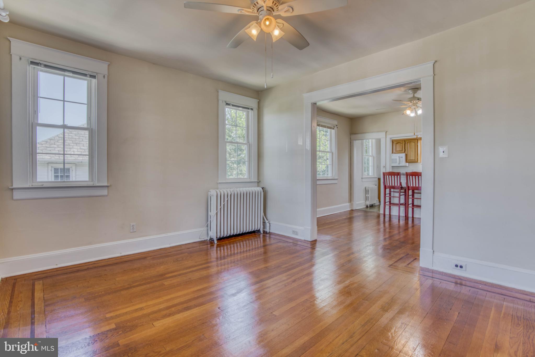 612 Plymouth Road Baltimore, MD 21229 - Photo 66 of 92 2nd floor living