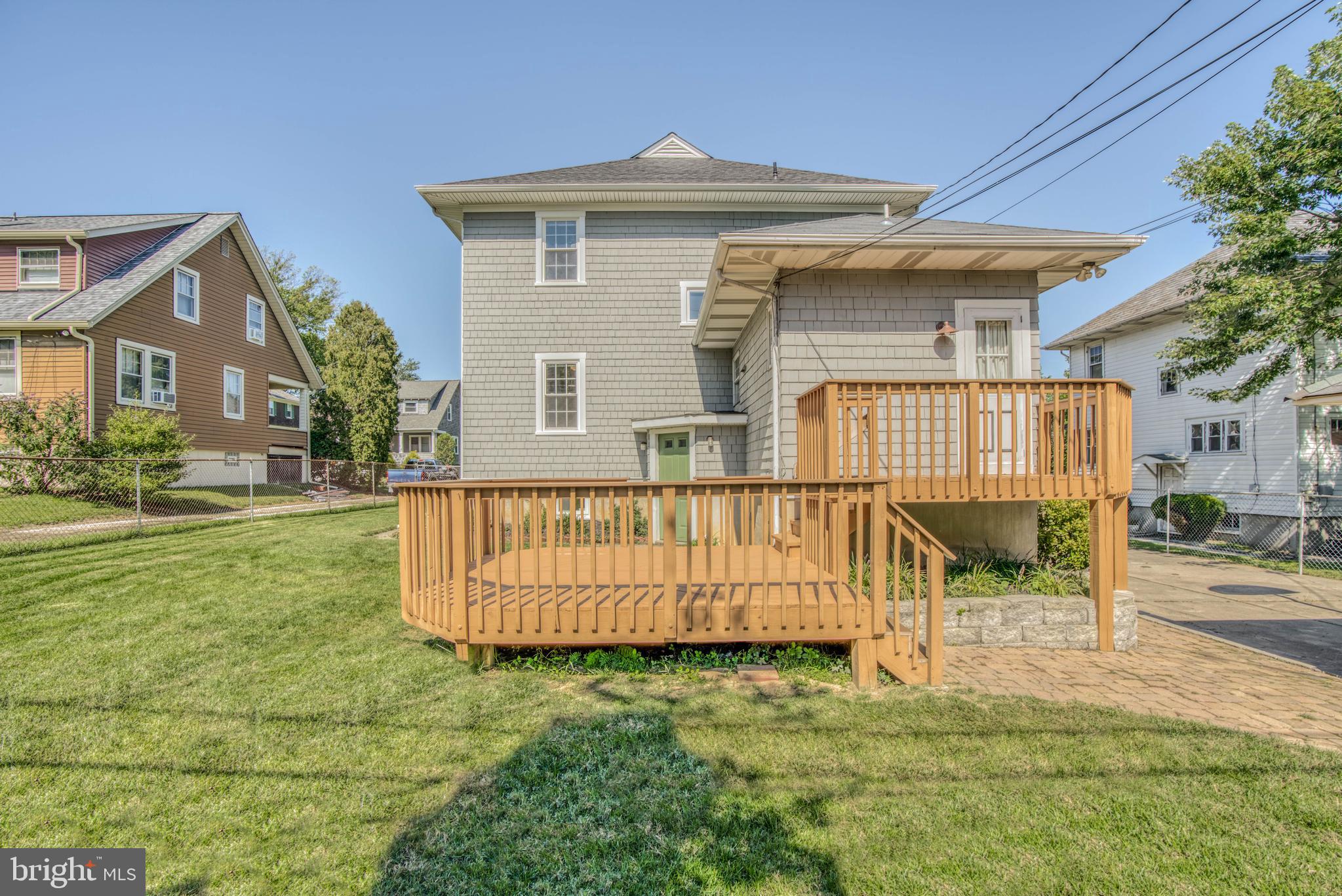 612 Plymouth Road Baltimore, MD 21229 - Photo 9 of 92