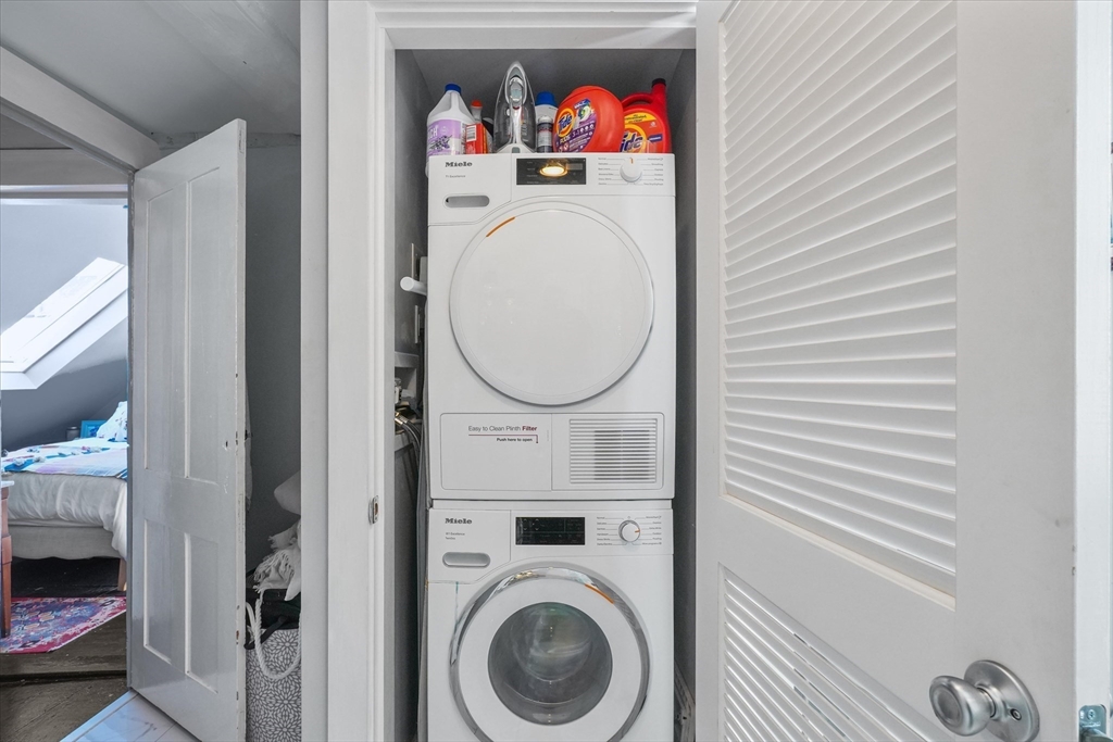 434 Main Street Amesbury, MA 01913 - Photo 15 of 40 a utility room with dryer and washer