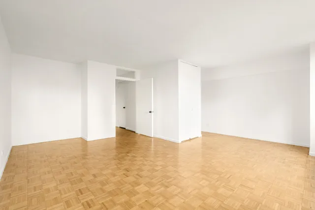$3,700 | 45 West 67th Street, Unit 7A | Upper West Side