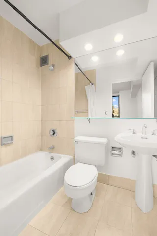 $3,700 | 45 West 67th Street, Unit 7A | Upper West Side