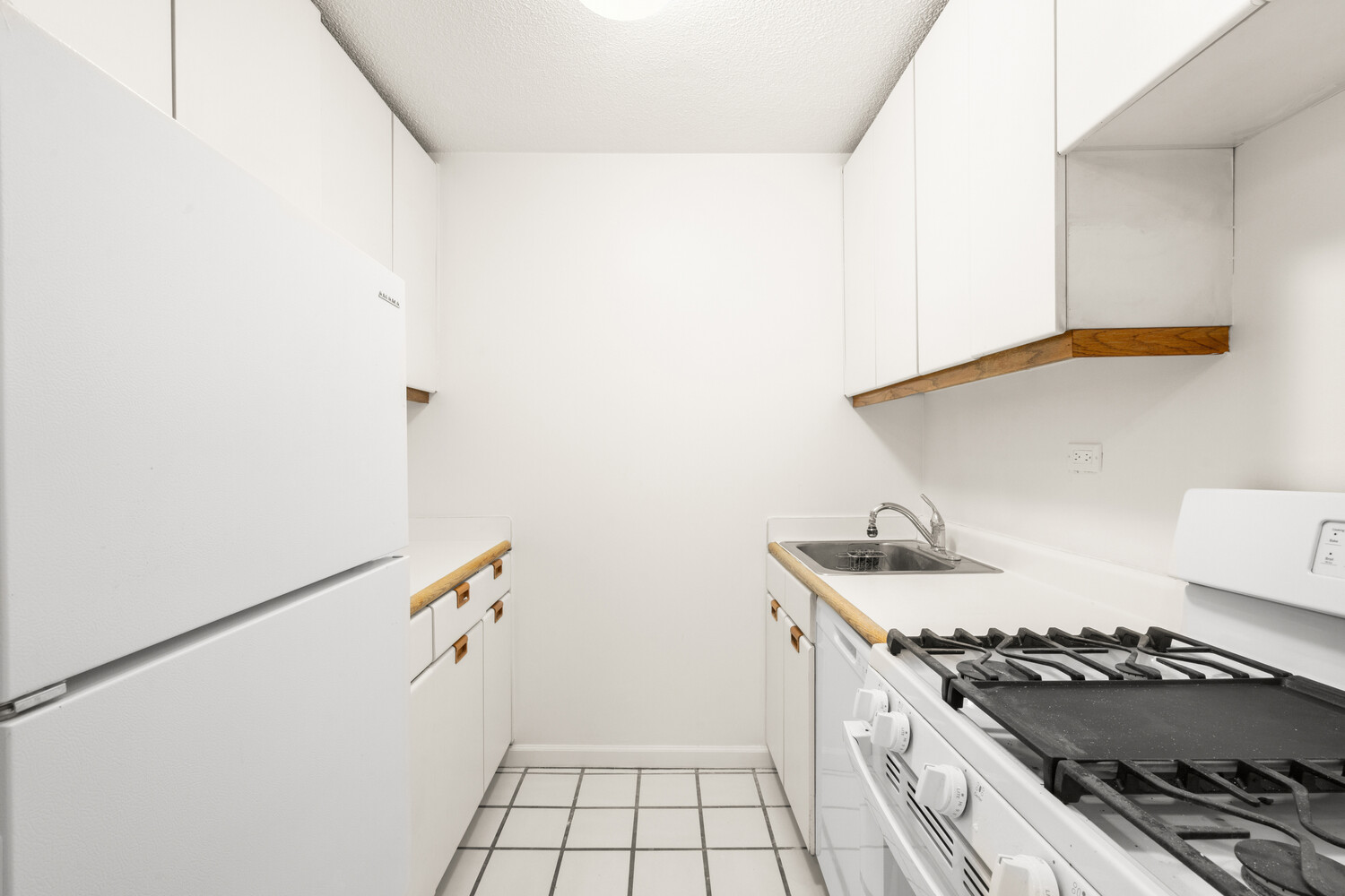 45 West 67th Street, Unit 7A Manhattan, NY 10023 - Photo 4 of 5