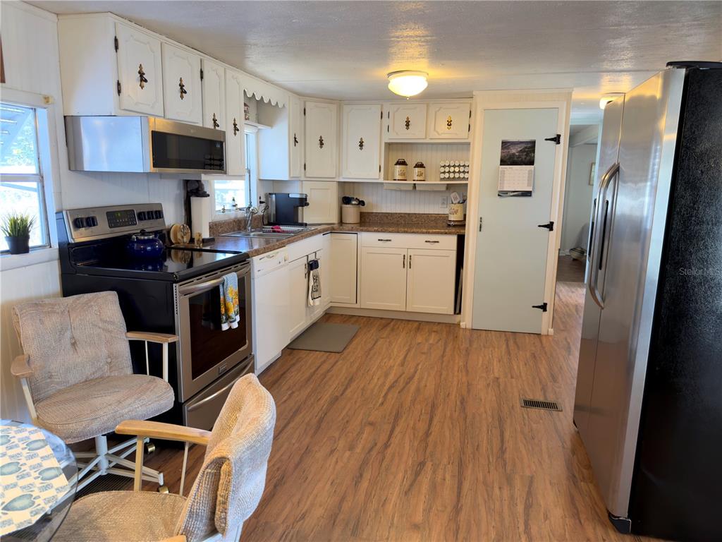 12033 Lake Pines Road Leesburg, FL 34788 - Photo 7 of 28