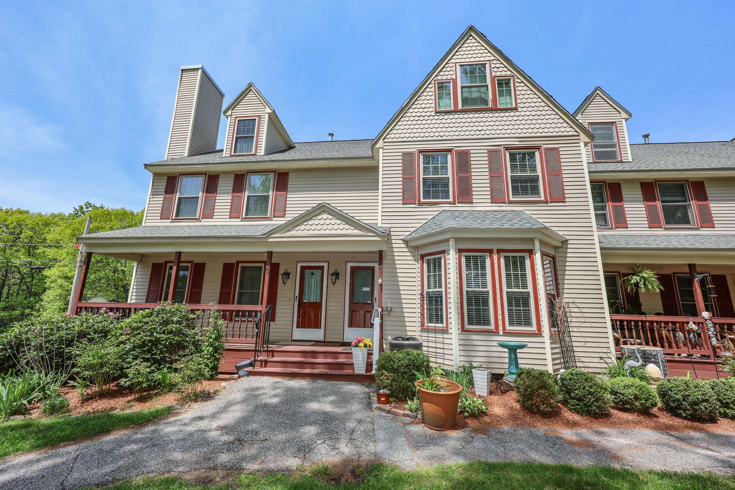 31 Stanstead Place Nashua, NH 03063 - Photo 1 of 42