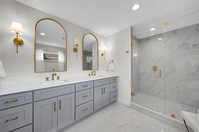 $1,580,000 | 2025 Michigan Avenue Northeast, St. Petersburg, FL 33703