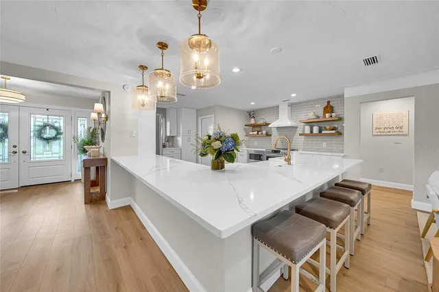 $1,580,000 | 2025 Michigan Avenue Northeast, St. Petersburg, FL 33703