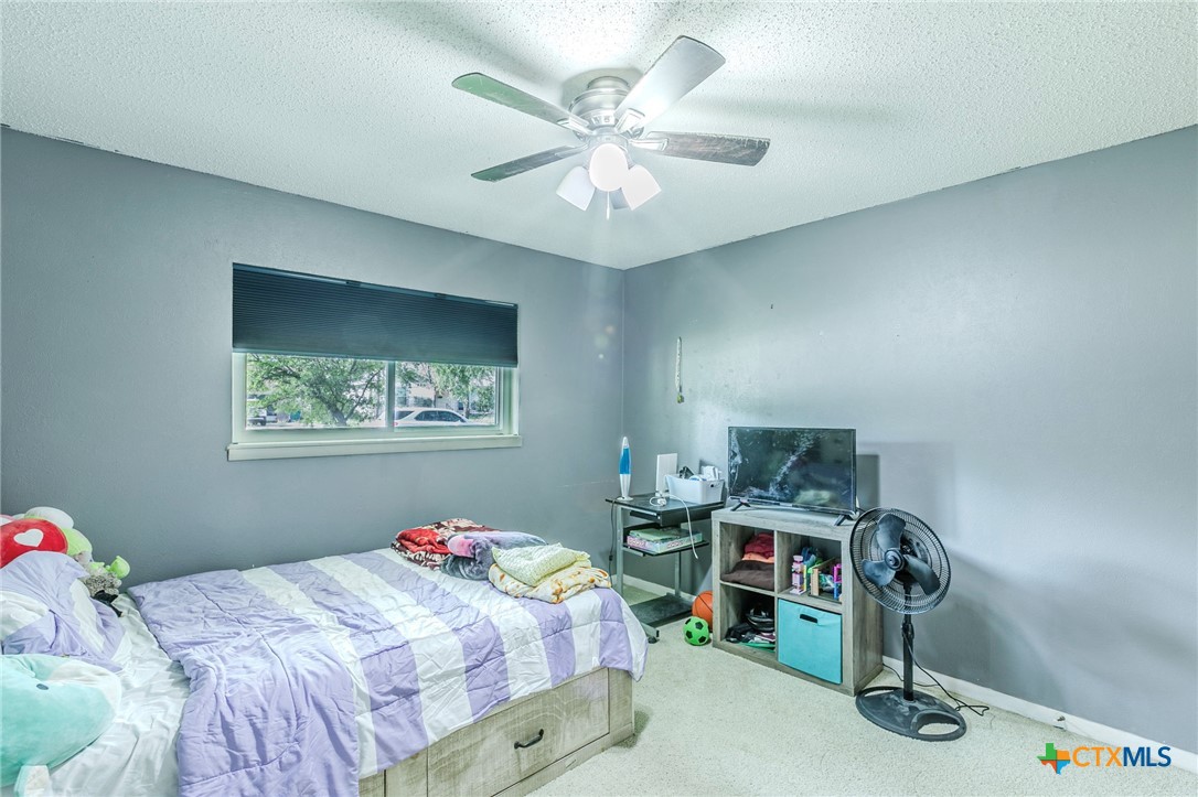 2411 Osage Road Gatesville, TX 76528 - Photo 18 of 26 Bedroom with ceiling fan