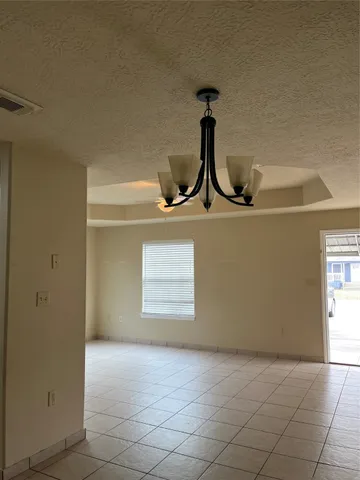 $1,400 | 321 B Holiday Street, Unit B, Tomball, TX 77375