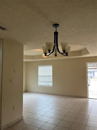 $1,350 | 321 B Holiday Street, Tomball, TX 77375