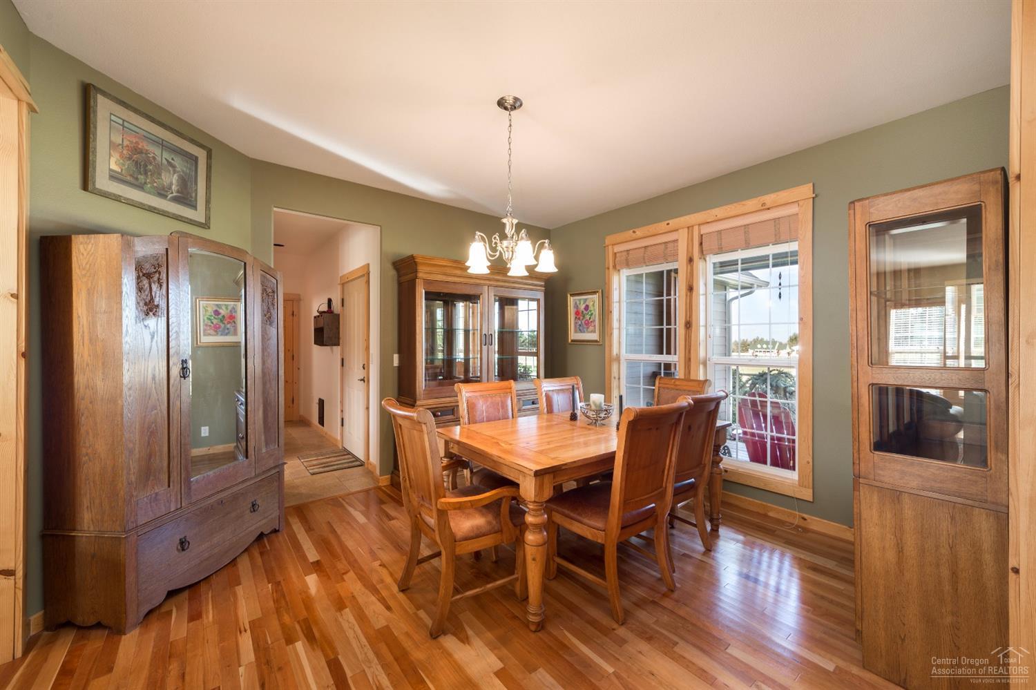 64465 Research Road Bend, OR 97703 - Photo 9 of 24 Additional Photo