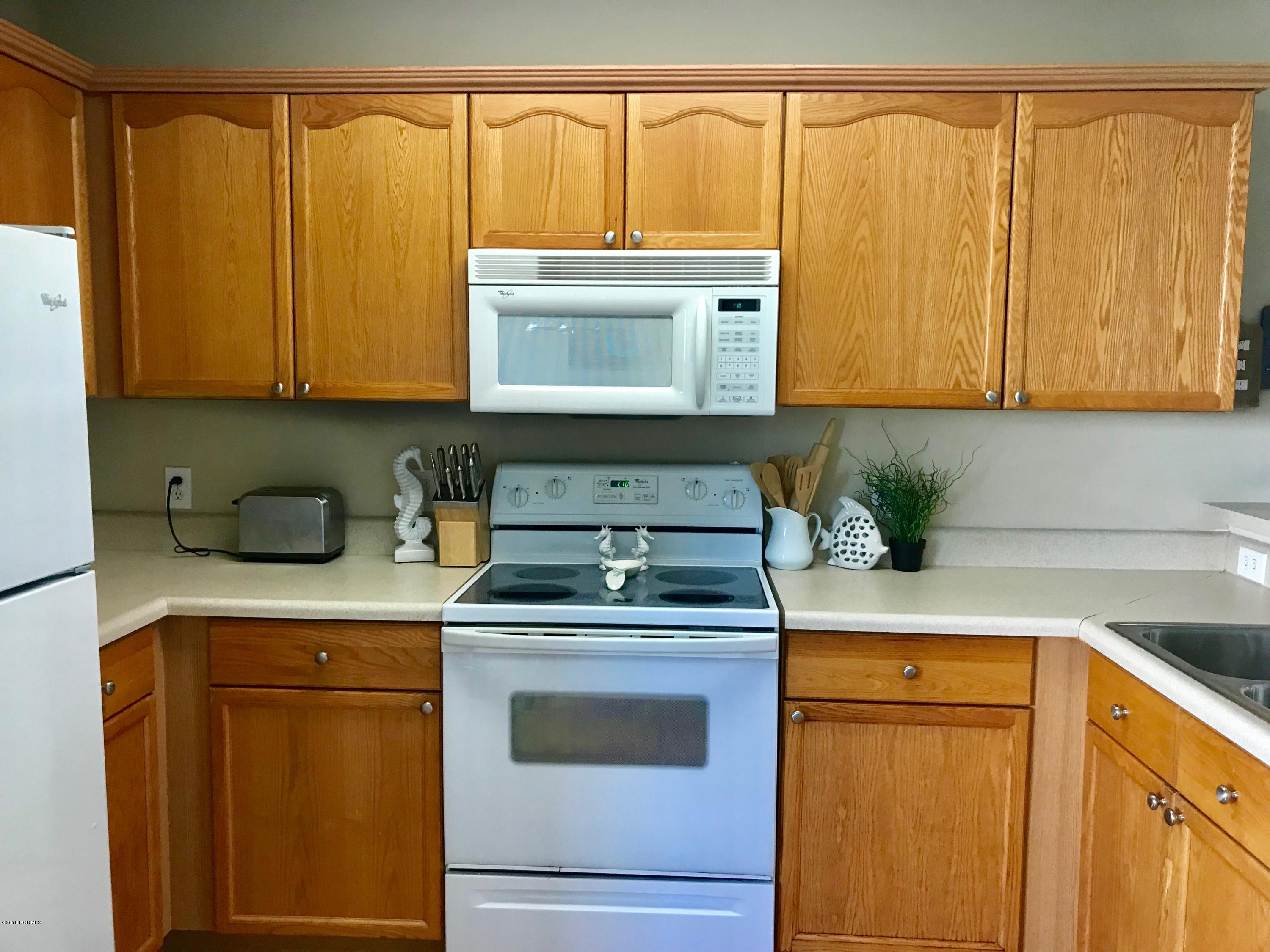 6329 Stapleton Road Wilmington, NC 28412 - Photo 5 of 17 IMG_5822