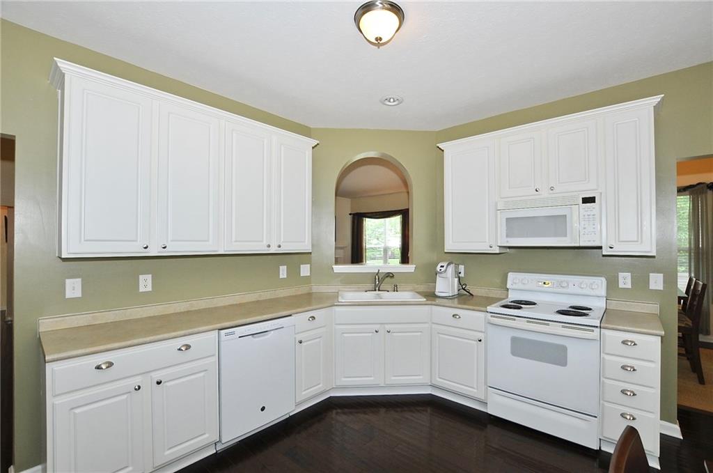 11248 Falling Water Way Fishers, IN 46037 - Photo 12 of 31 Gallery Image 12