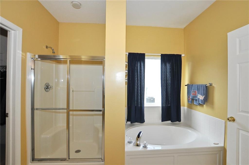 11248 Falling Water Way Fishers, IN 46037 - Photo 15 of 31 Gallery Image 15