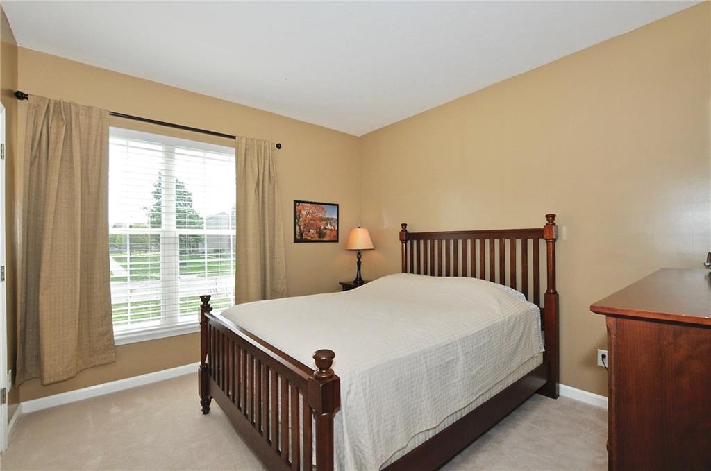 11248 Falling Water Way Fishers, IN 46037 - Photo 17 of 31 Gallery Image 17