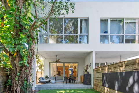 $2,747,000 | 2977 Bridgeport Avenue, Miami, FL 33133