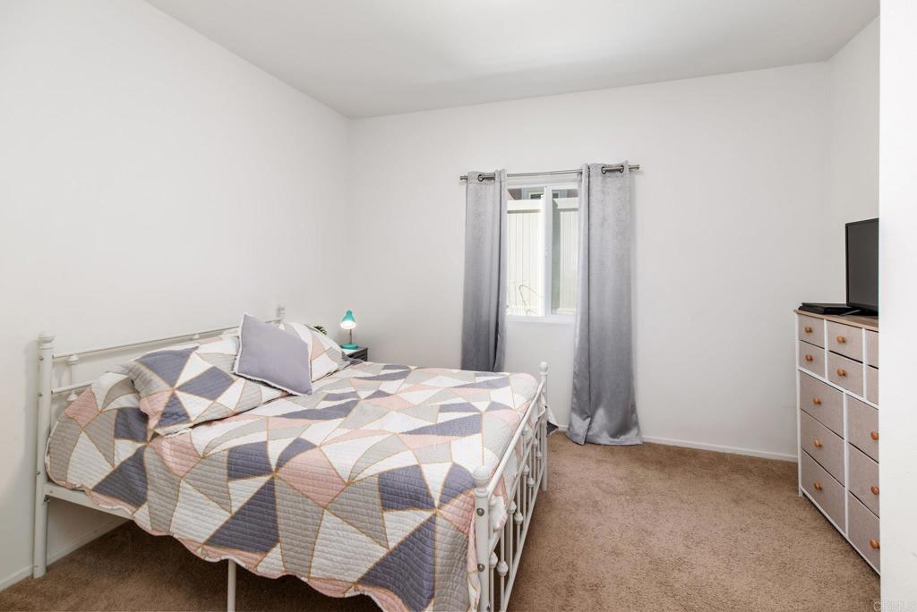 282 Oberlander Way Fallbrook, CA 92028 - Photo 15 of 47