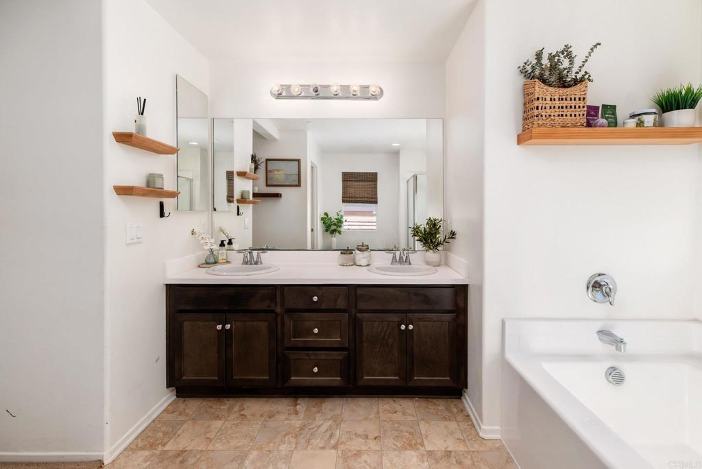 282 Oberlander Way Fallbrook, CA 92028 - Photo 22 of 47