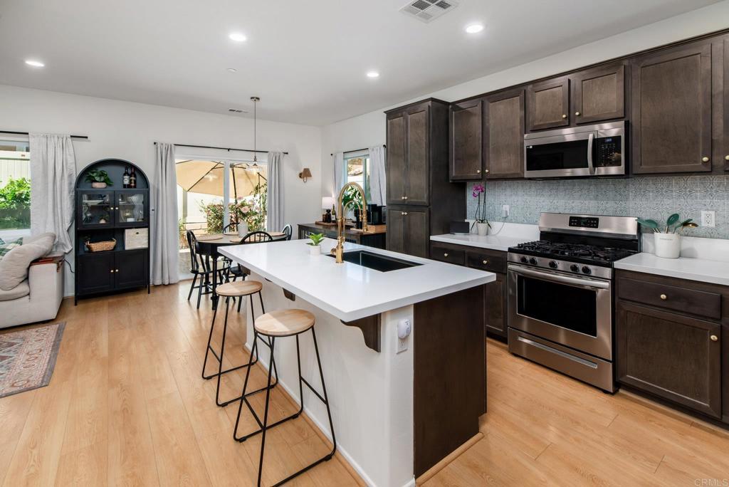 282 Oberlander Way Fallbrook, CA 92028 - Photo 7 of 47