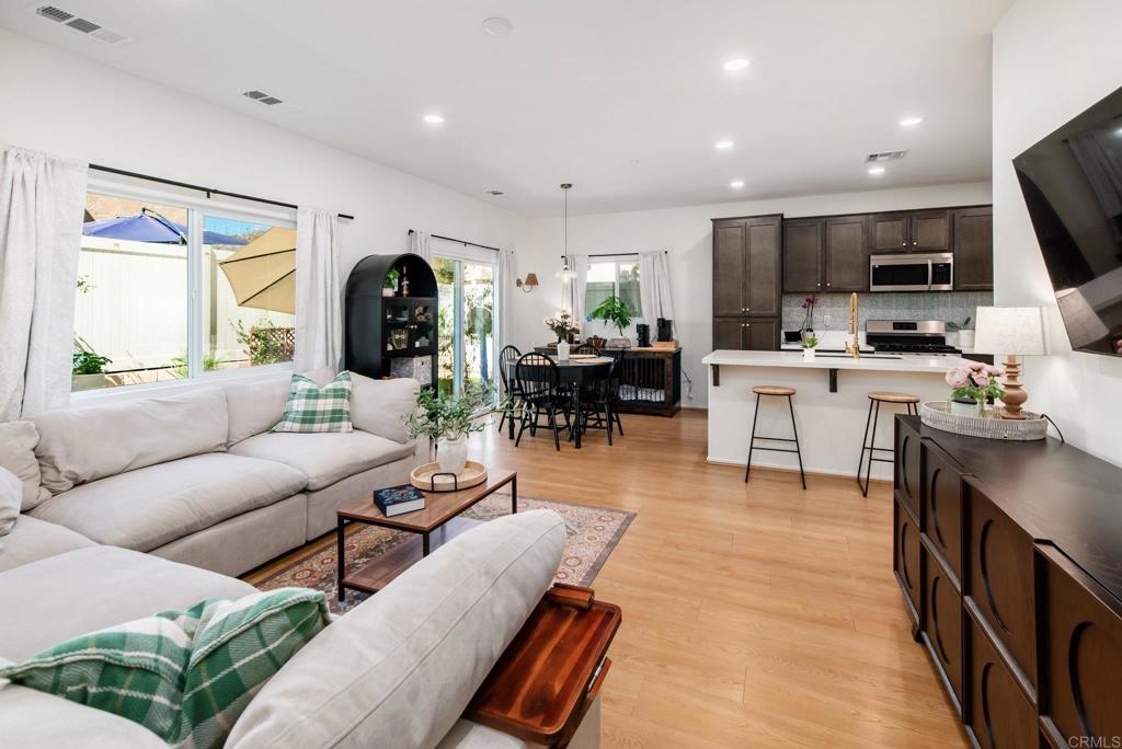 282 Oberlander Way Fallbrook, CA 92028 - Photo 10 of 47