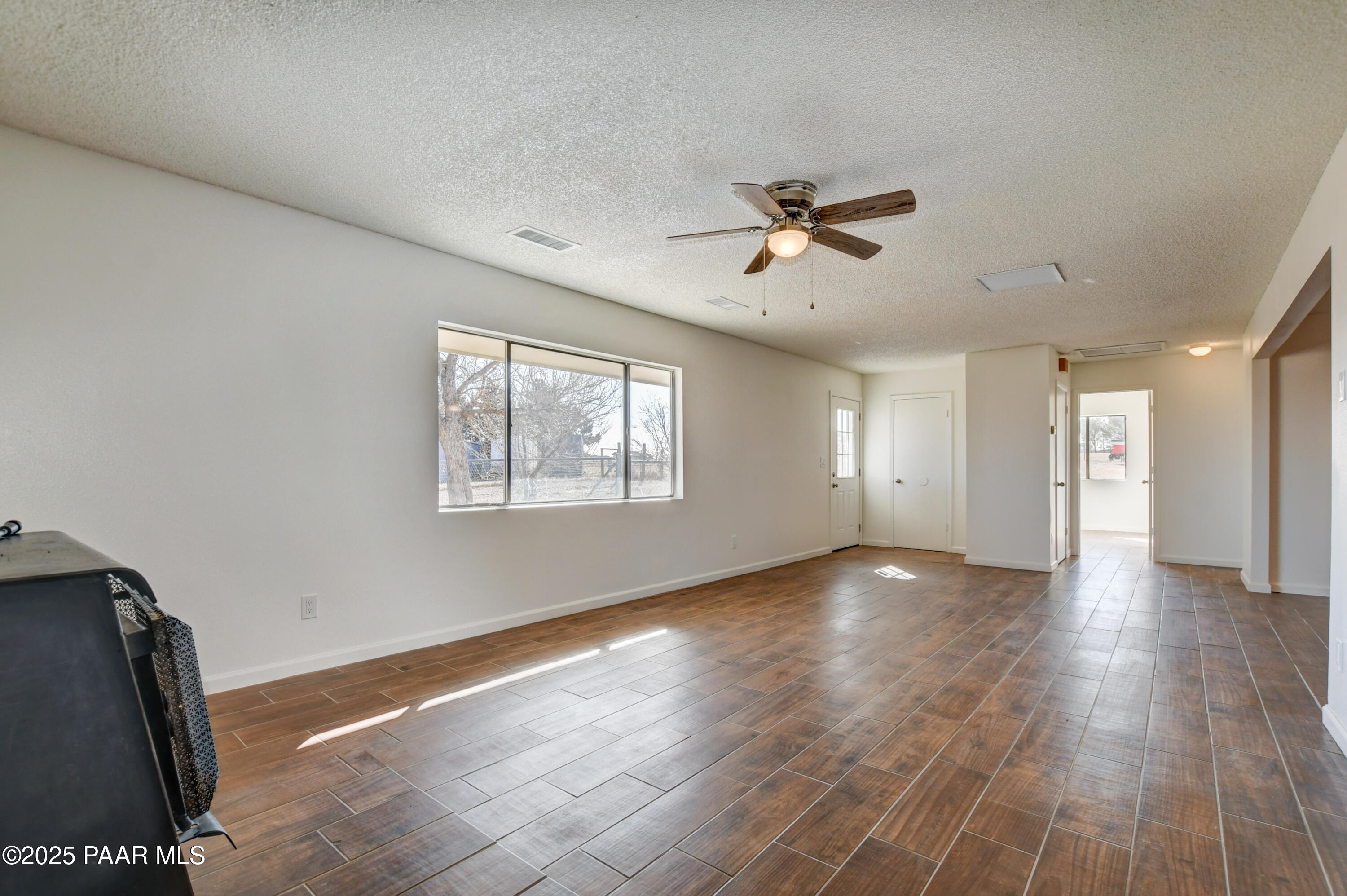 610 South Reed Road Chino Valley, AZ 86323 - Photo 33 of 39 Living Room 2