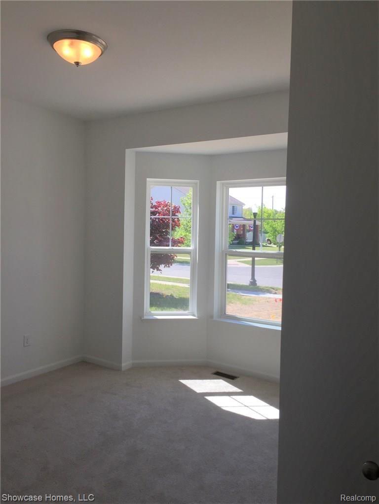 820 Golf Ridge Circle Dundee, MI 48131 - Photo 17 of 24 01be15eb837bdb3a53004662d242422a39ce24a948 - Copy (2).jpg