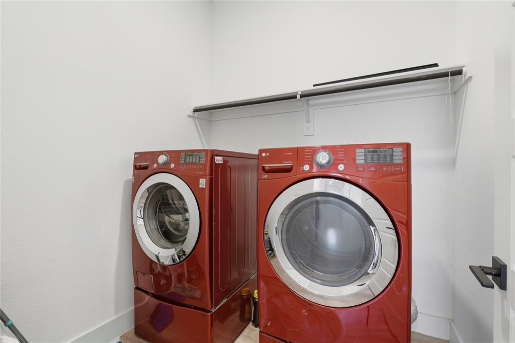 3316 Nomas Street Dallas, TX 75212 - Photo 24 of 27 a utility room with dryer and washer