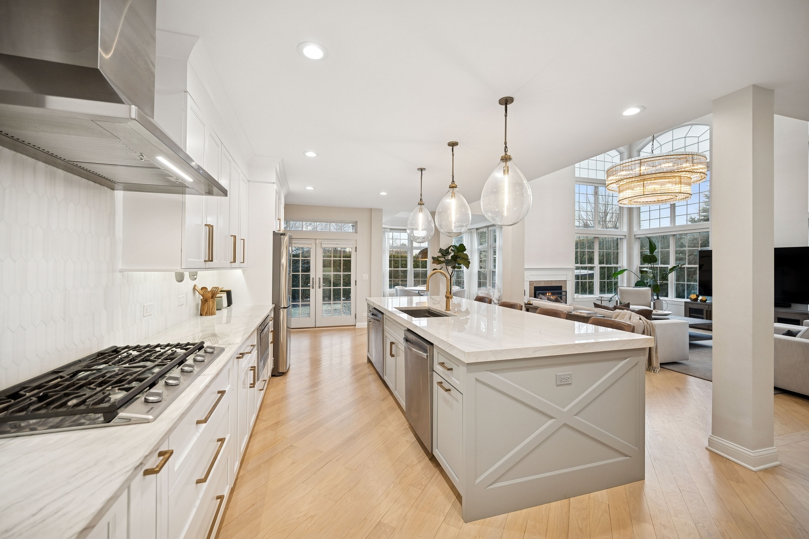 1725 Annapolis Drive Glenview, IL 60026 - Photo 6 of 38 a large kitchen with stainless steel appliances granite countertop a sink and cabinets